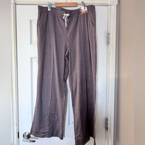 Kirkland NWT Joggers Women